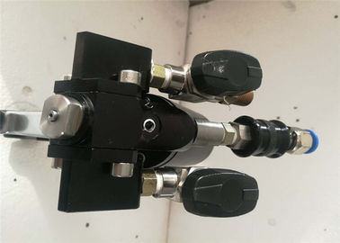China Easy Handling Polyurethane Spray Gun 24Mpa Max Fluid Working Pressure supplier