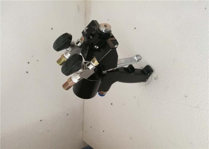 Self Cleaning High Pressure Spray Gun 2KG Light Weight For Transferring PU